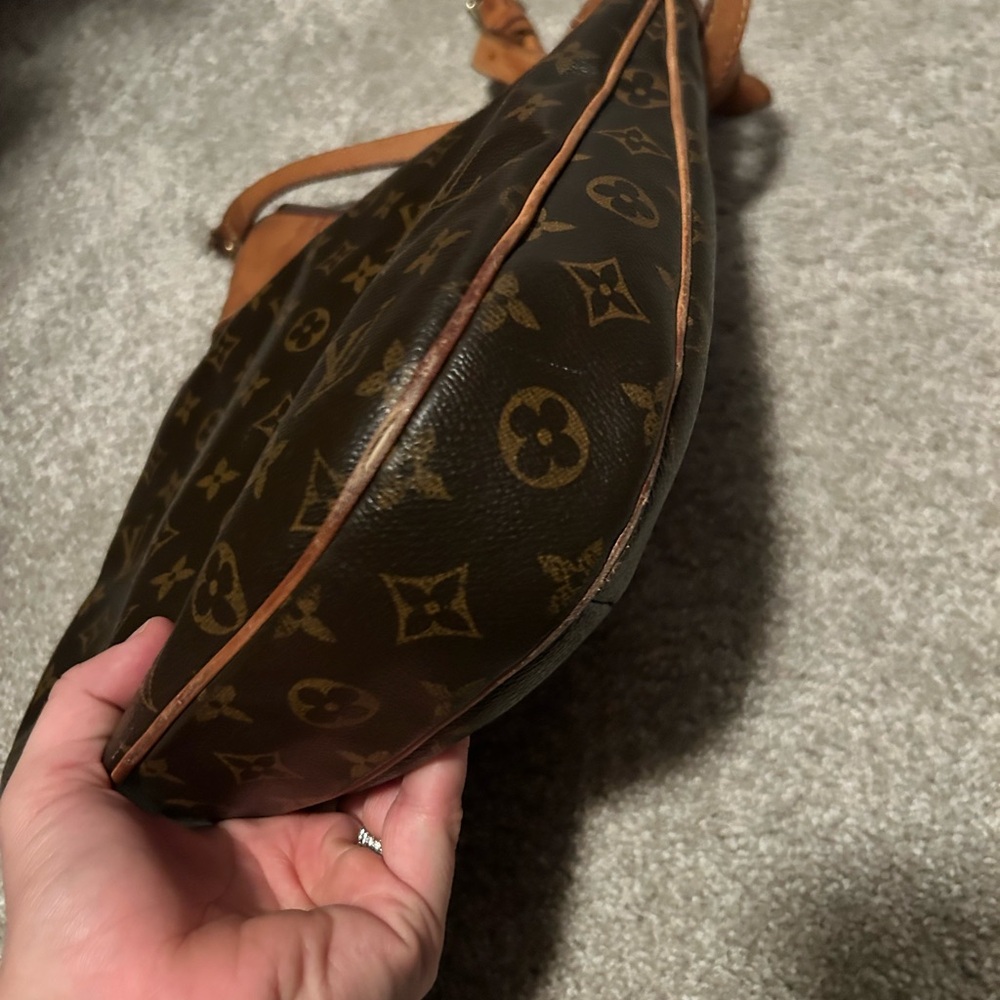 Authentic Louis Vuitton Odeon Mm - Discontinued S… - image 7
